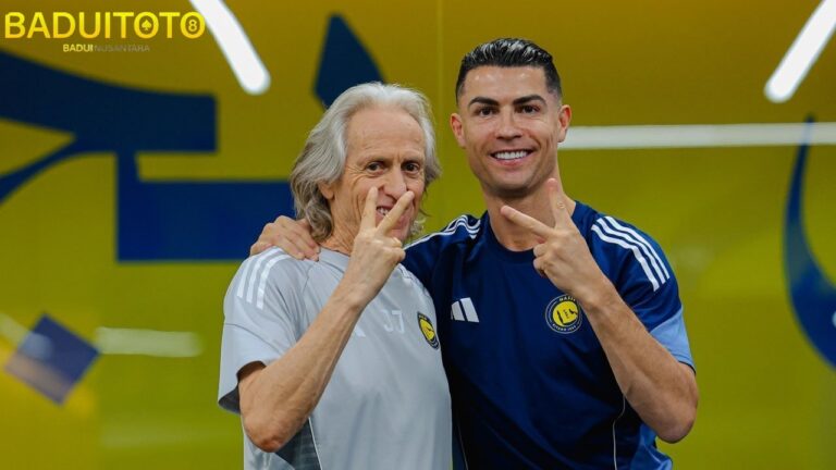 Gantikan Roberto Martinez, Mantan Bos Cristiano Ronaldo