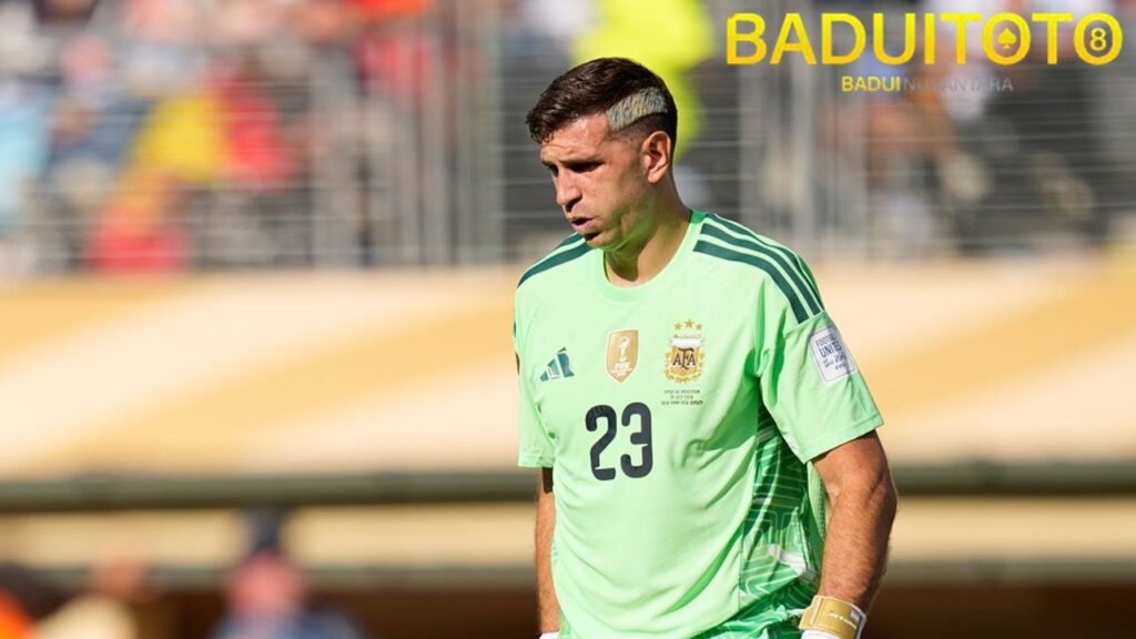 Emi Martinez Pertimbangkan Mundur dari Timnas Argentina
