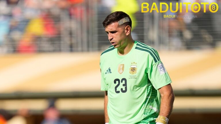 Emi Martinez Pertimbangkan Mundur dari Timnas Argentina